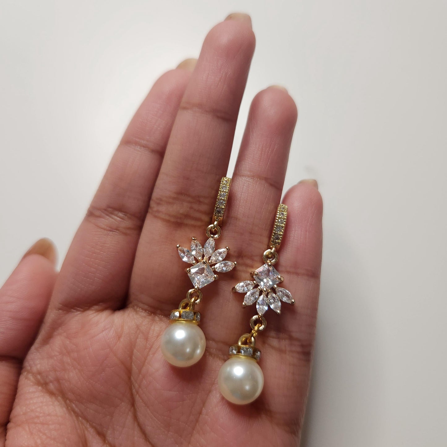 HANDMADE 18k gold plated huggie hoop with pearl details