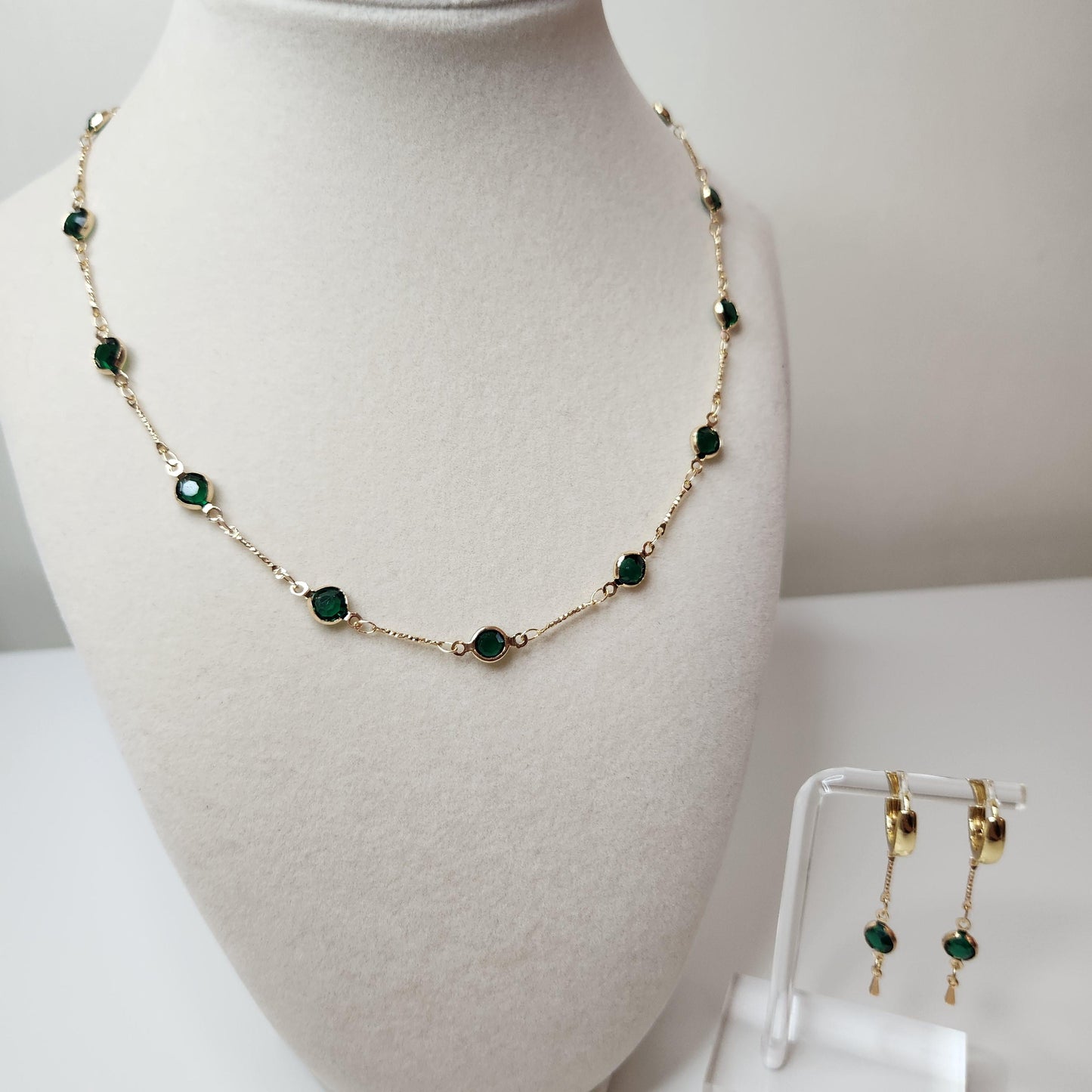 Handmade Green necklace, bracelet and earrings set, mothers day gift