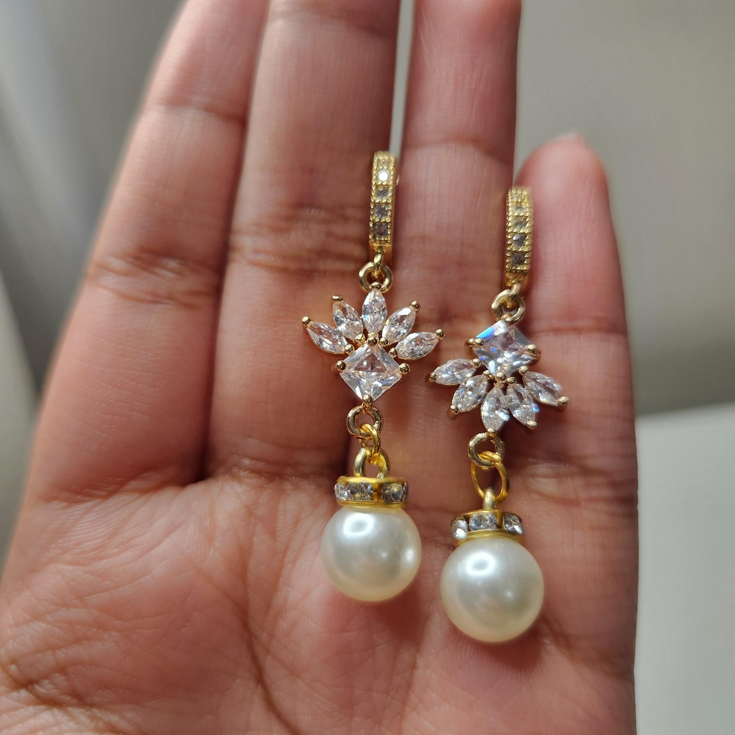 HANDMADE 18k gold plated huggie hoop with pearl details