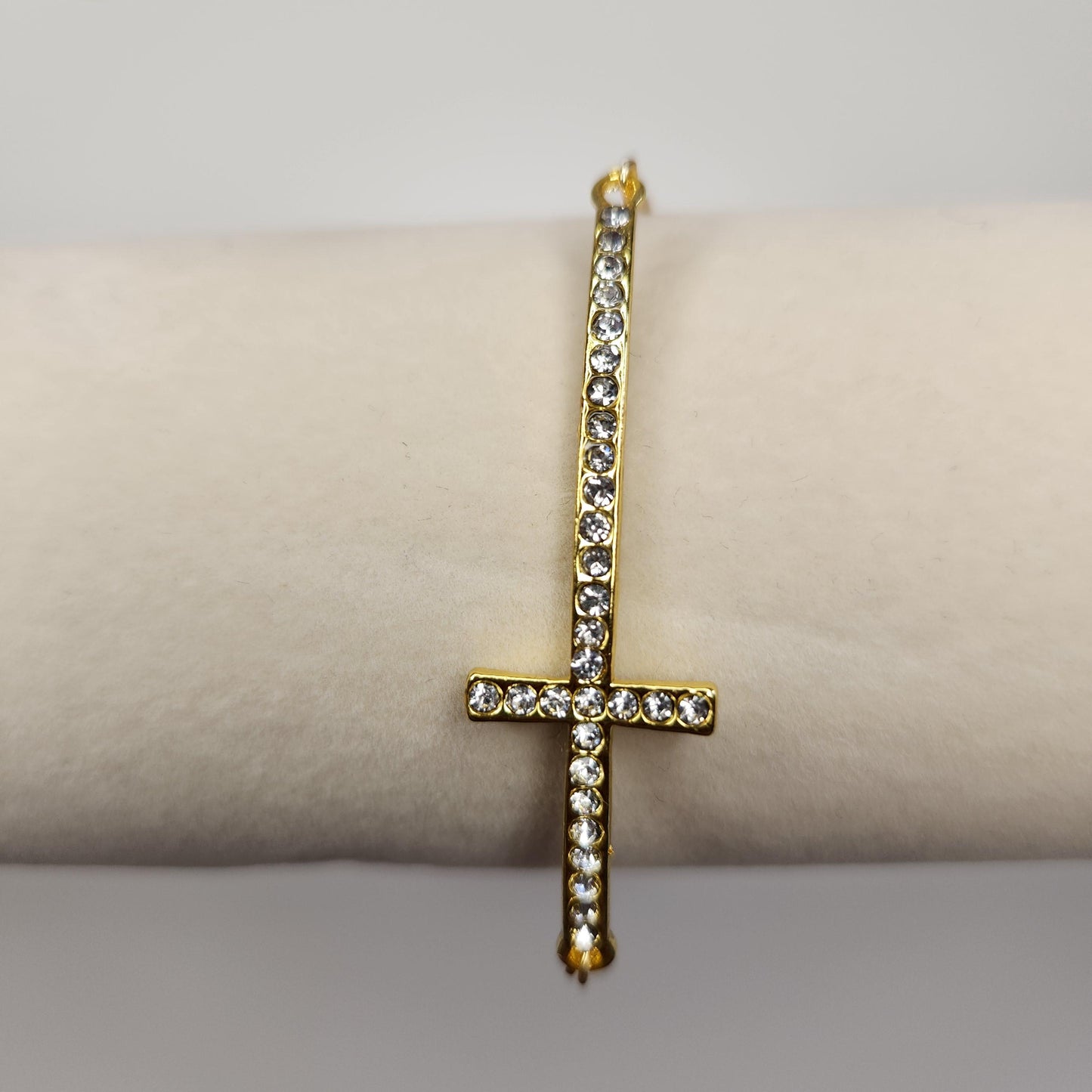 Handmade cross adjustable bracelet